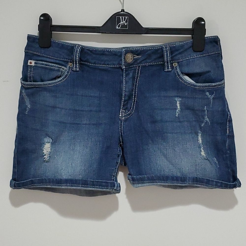 𝅺bootlegger 31 waist high rise jean shorts